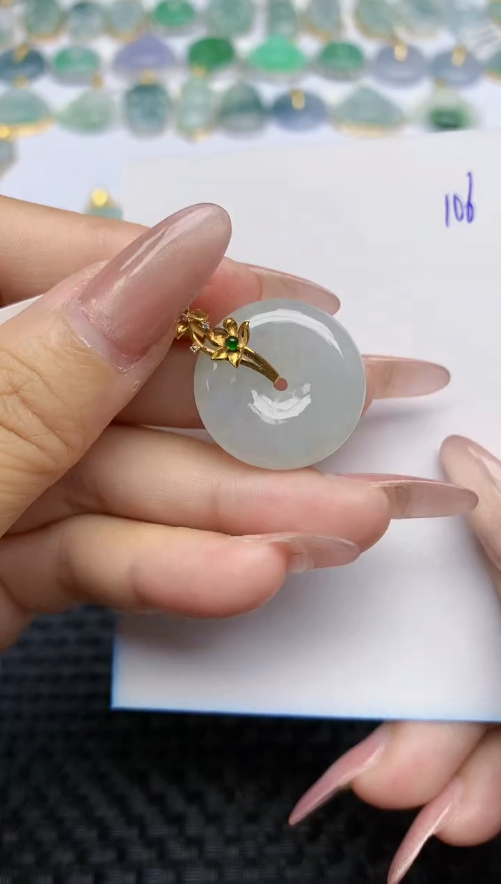 【闪购商品】翡翠颈饰18K金镶嵌天然A货翡翠 106