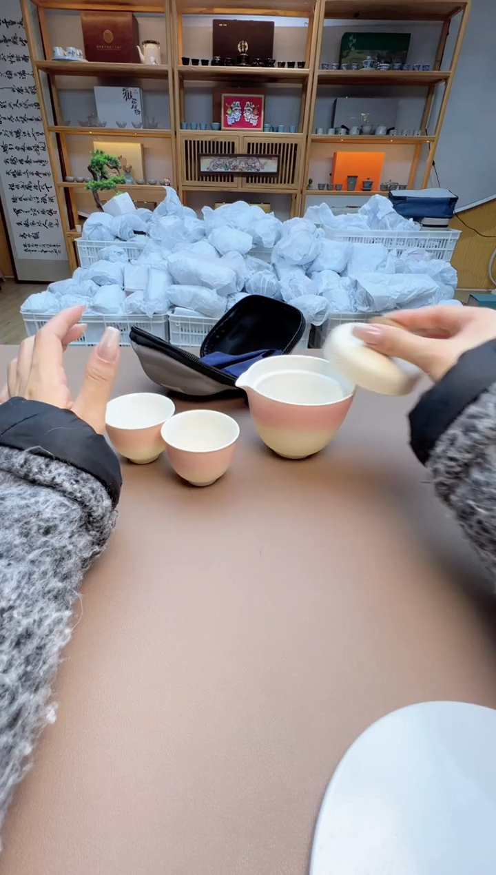 【闪购商品】摆件瓷制品S1111111111111