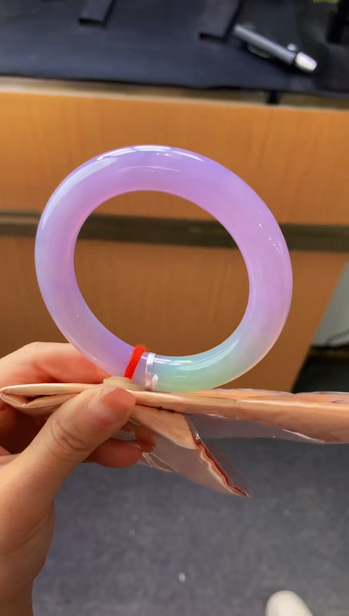 未镶嵌手镯翡翠-C247 圈口56.7 全款9.2万 定金2万