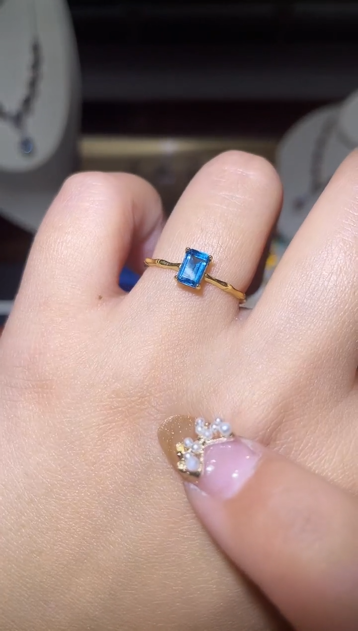 【闪购商品】托帕石戒指银S925镶嵌111111