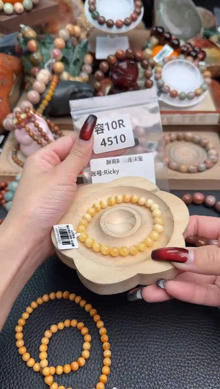 【闪购商品】石英质玉手链未镶嵌10R4510