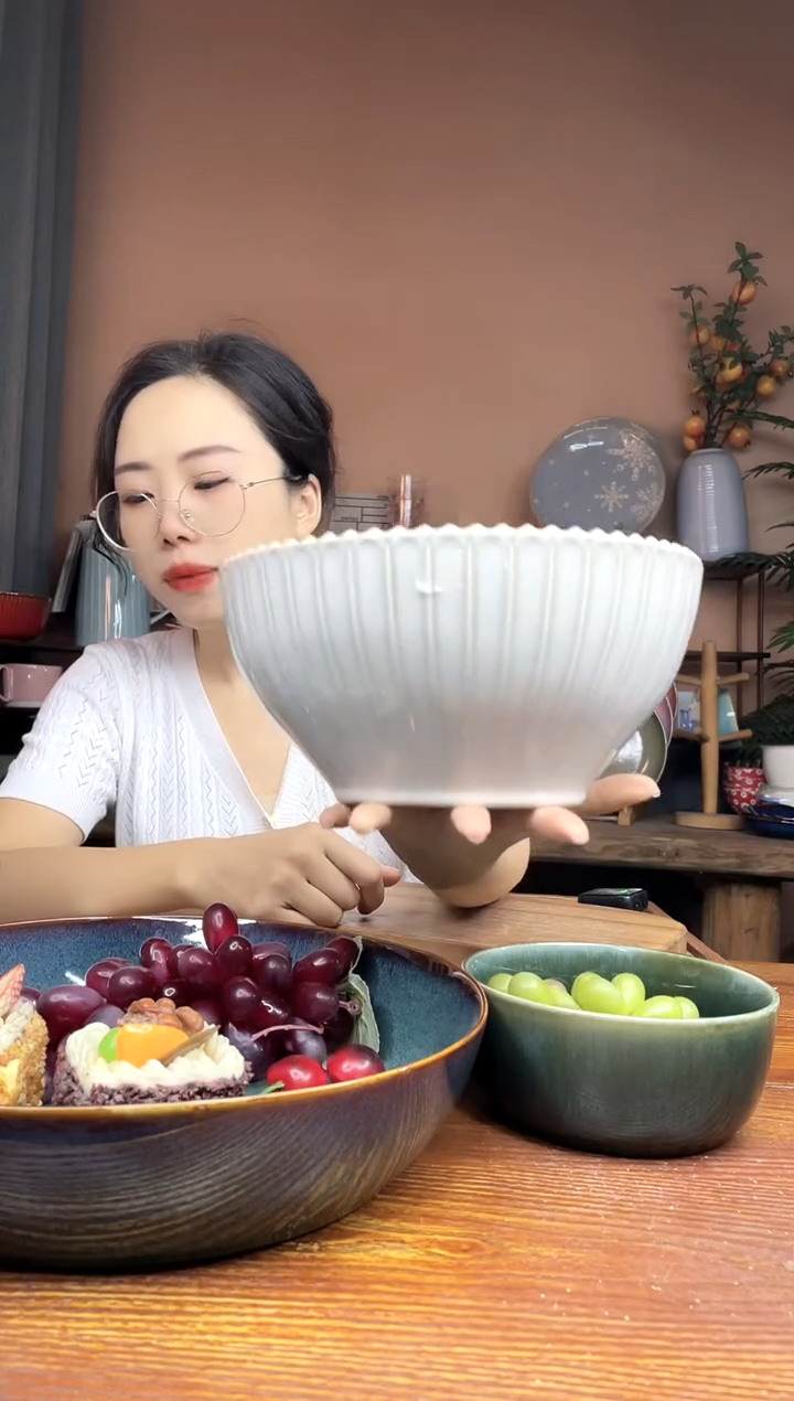 陶瓷8.5英寸波点大汤碗 微瑕疵