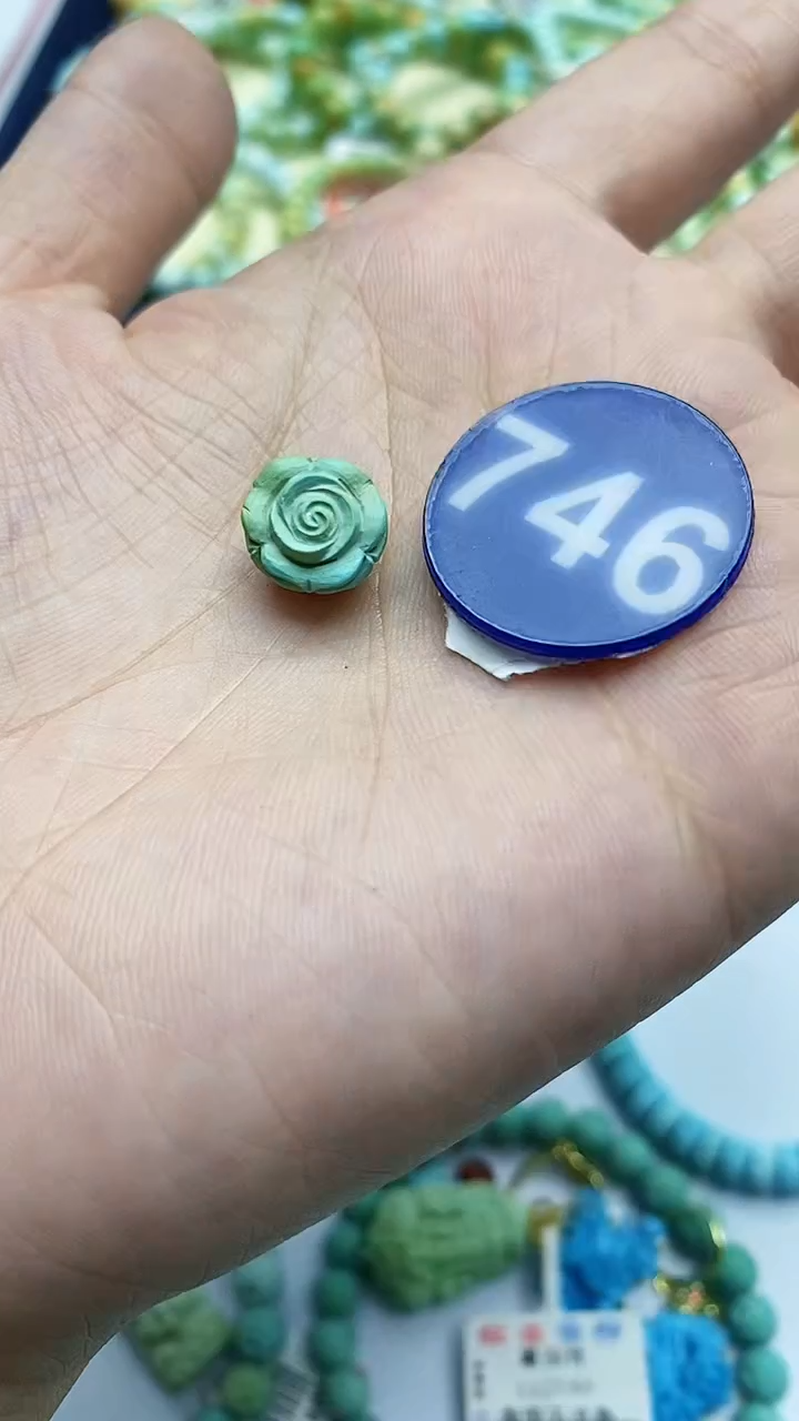 【闪购商品】绿松石雕刻件未镶嵌746