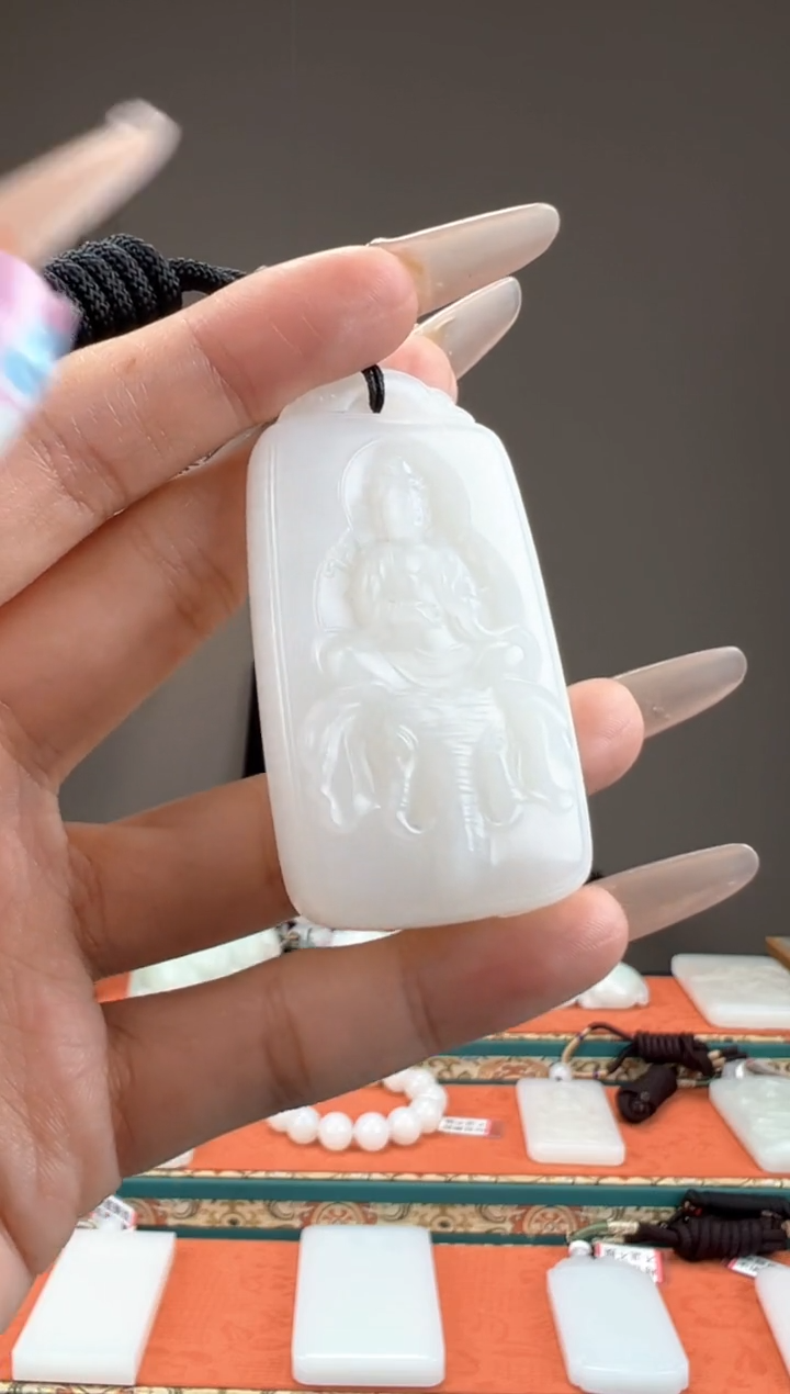 【闪购商品】和田玉颈饰未镶嵌1