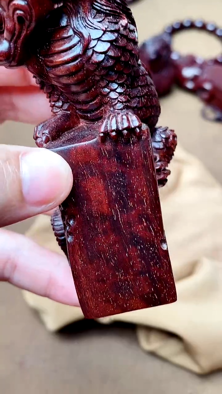 檀香紫檀（小叶紫檀）吸水兽