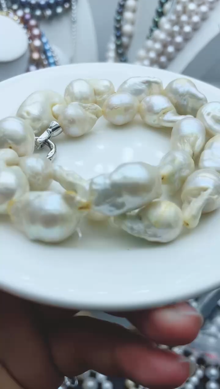 【闪购商品】淡水珍珠颈饰钛钢42