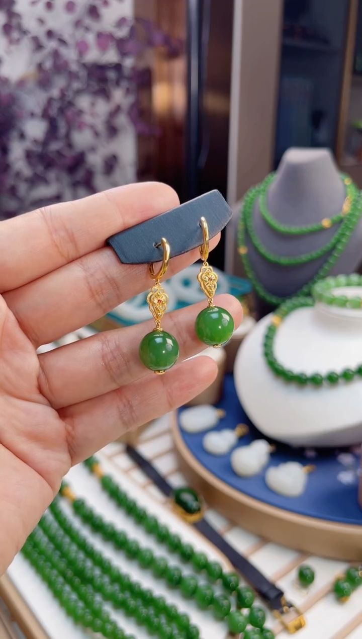 【闪购商品】和田玉耳扣18K金镶嵌12mm