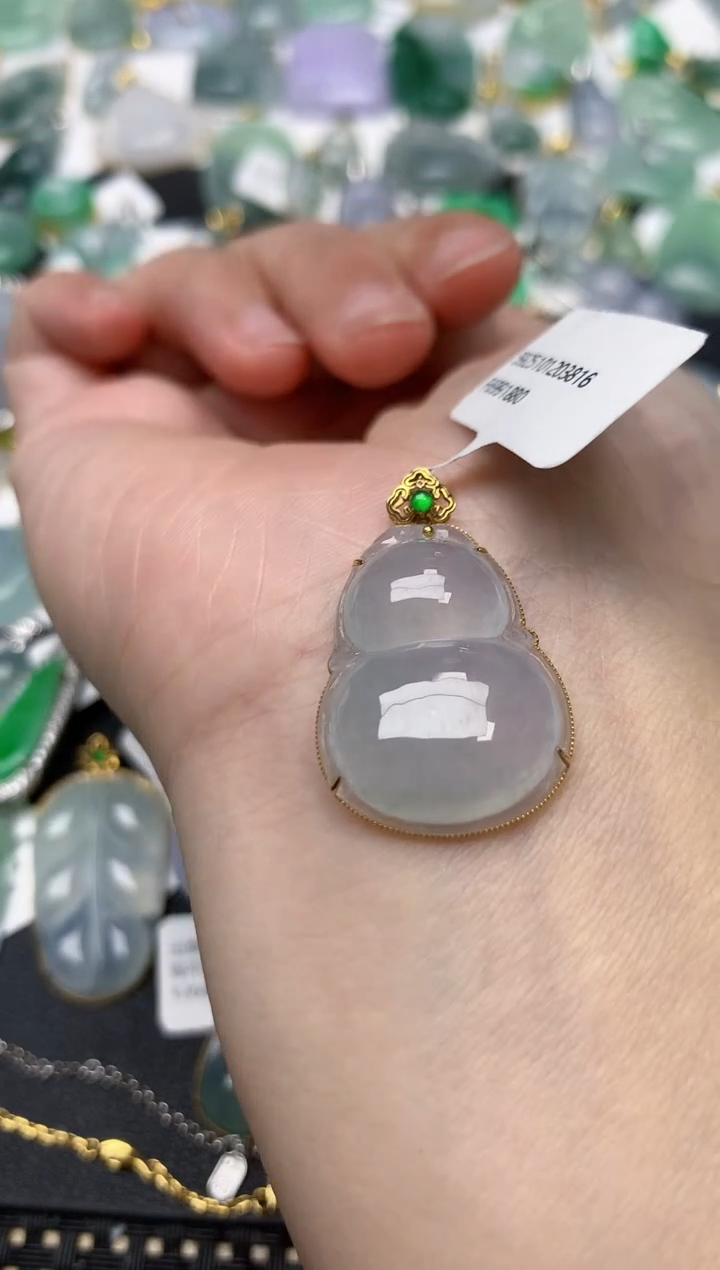 颈饰18K金镶嵌翡翠天然缅甸A货翡翠