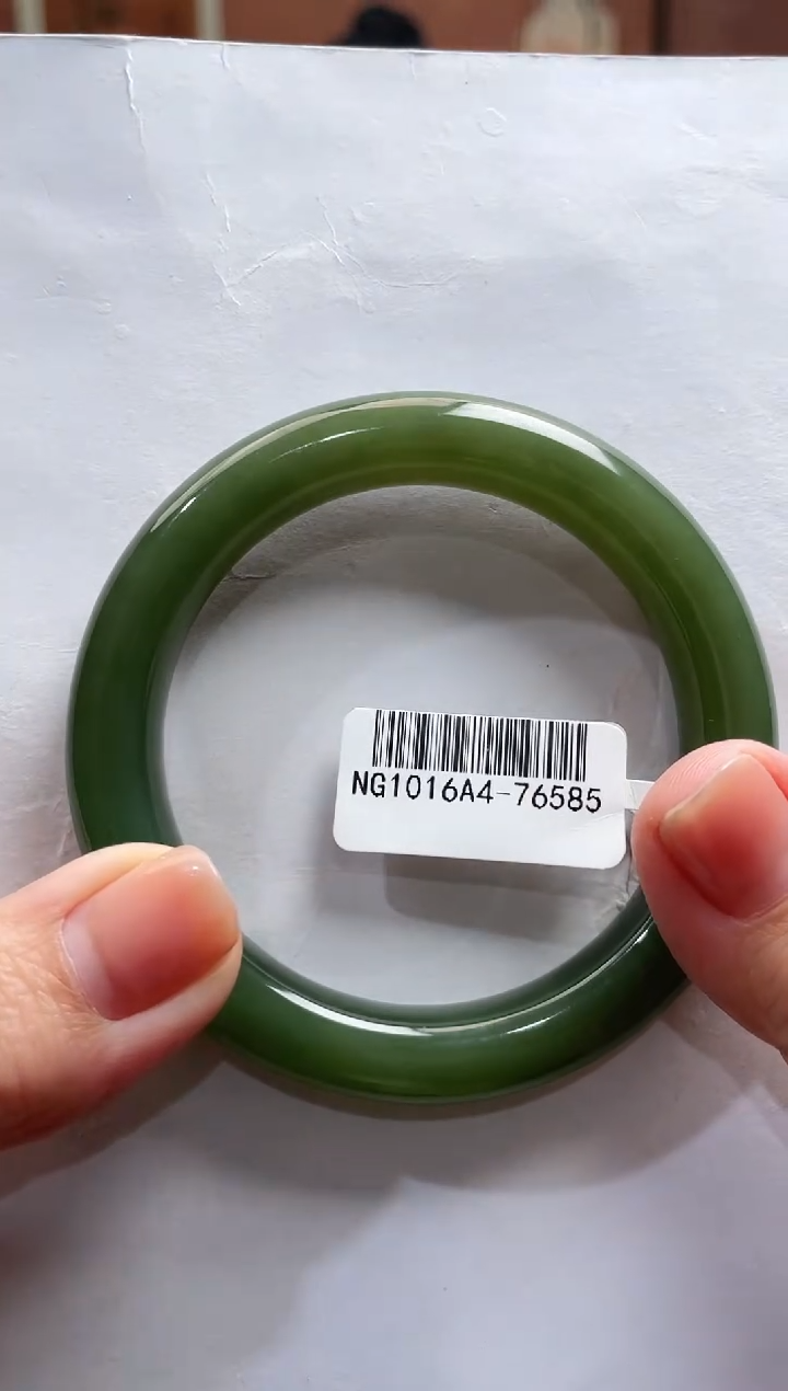 【闪购商品】和田玉手镯未镶嵌55+圈口