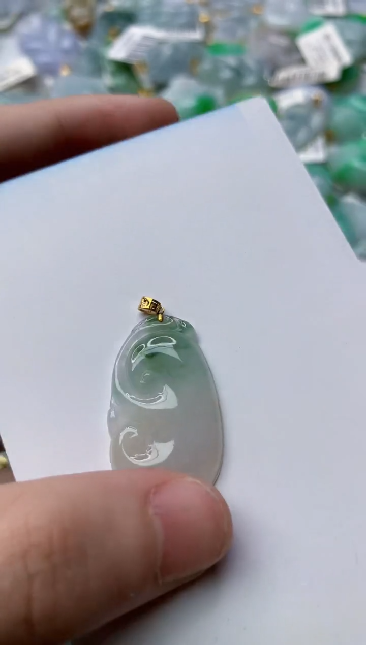 【闪购商品】翡翠颈饰18K金镶嵌9........