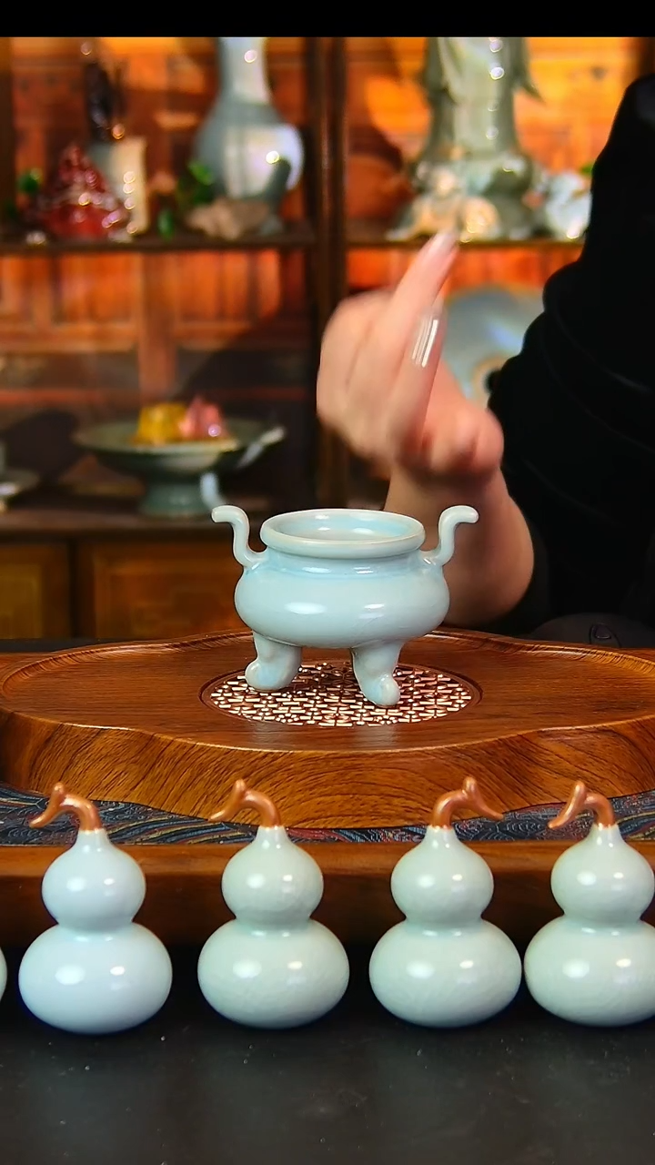 瓷片微瑕仿古釉香炉，，