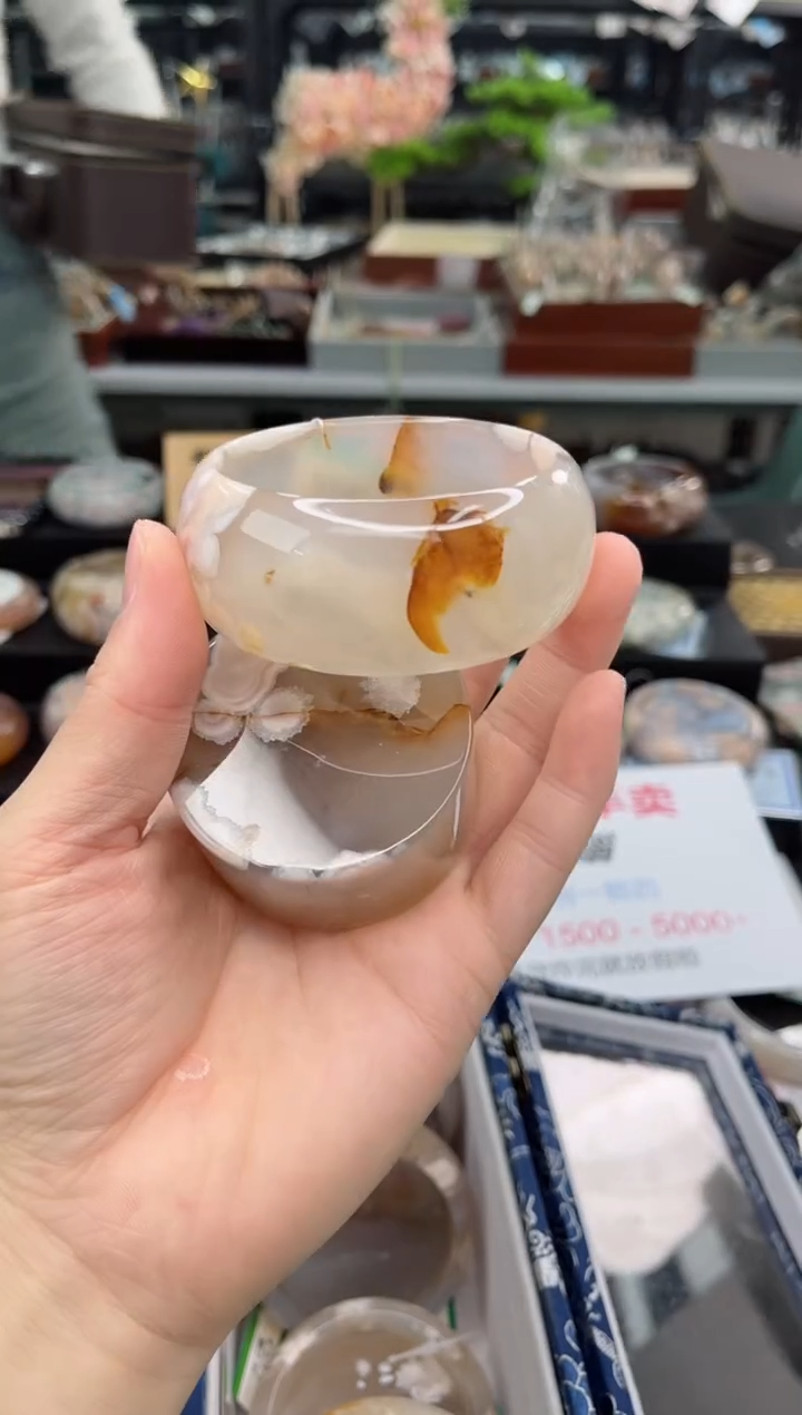 【闪购商品】石英质玉手镯未镶嵌58圈口（赠品镯心）3600138