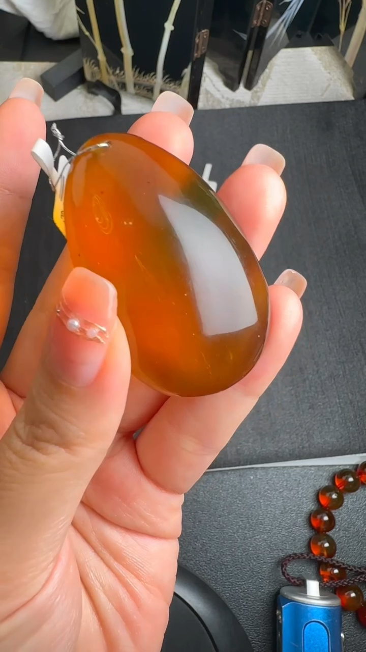 未镶嵌颈饰琥珀JJD0615041