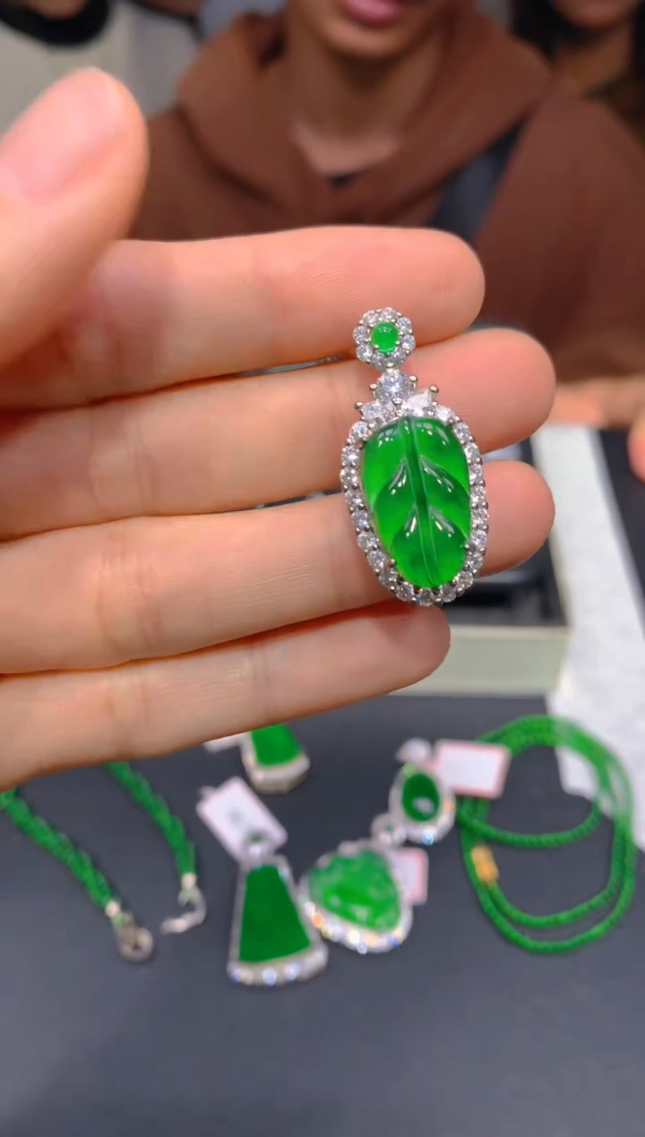 【闪购商品】定制翡翠未镶嵌238多样性发货（发其一）