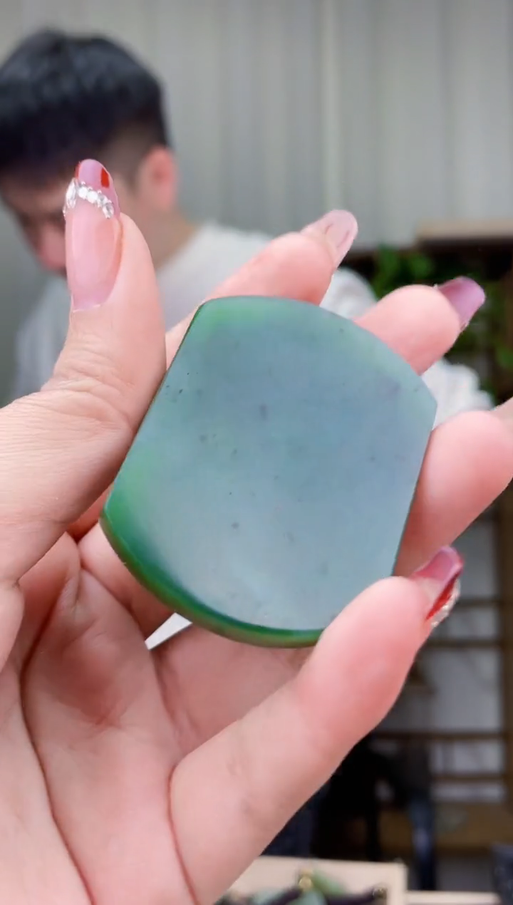 【闪购商品】和田玉挂件未镶嵌拍一发一，多样性发货！