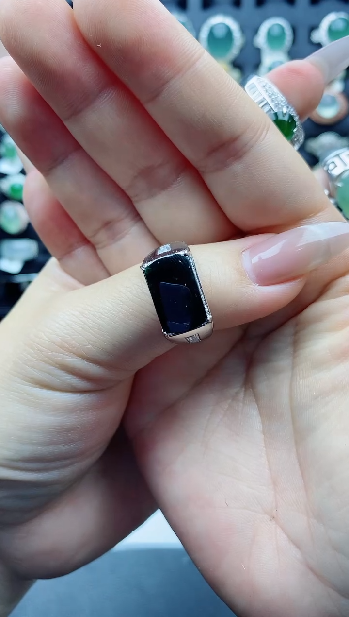 【闪购商品】翡翠戒指银S925镶嵌天然翡翠男戒