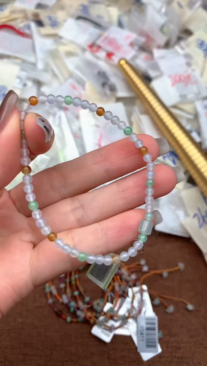 未镶嵌挂件翡翠—