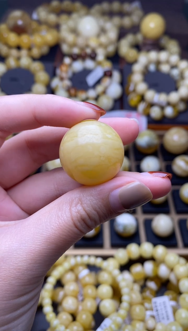 【闪购商品】琥珀裸石未镶嵌大小姐珠宝123