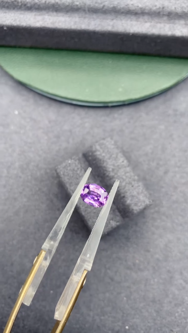 【闪购商品】彩色蓝宝石裸石未镶嵌1.5ct紫蓝宝