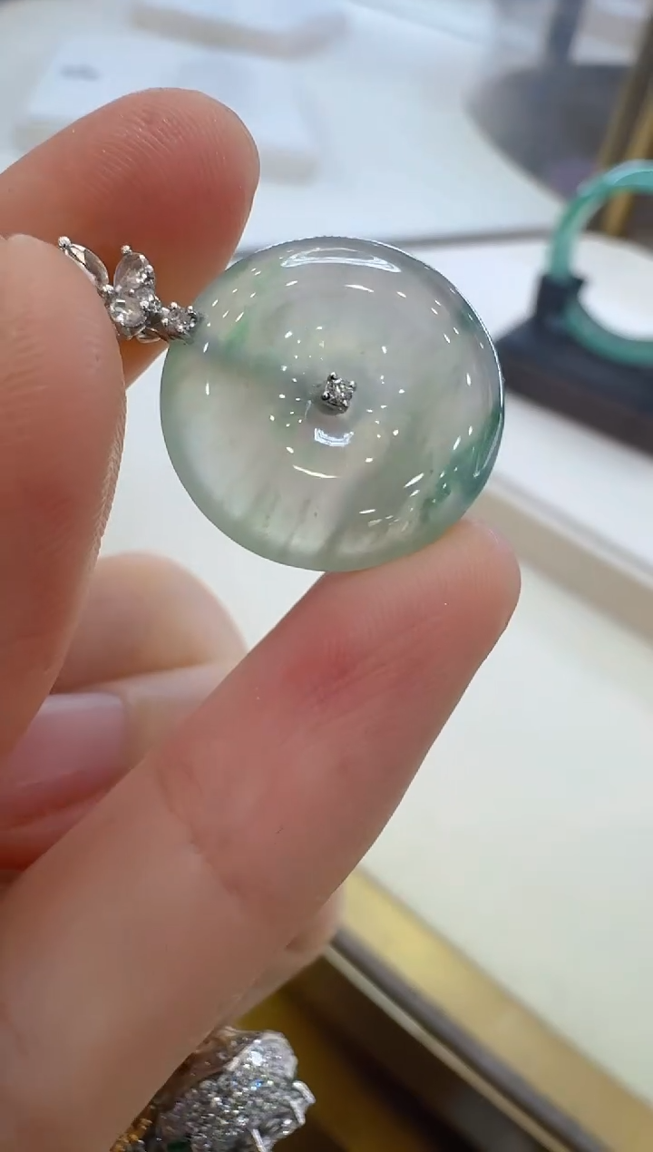 翡翠18K金镶嵌吊坠(不含链)多样性团购发一件