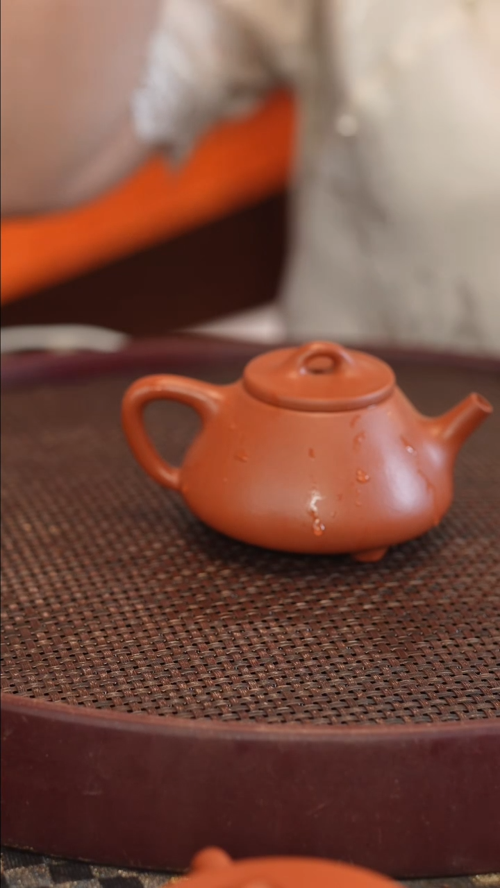 茶壶紫砂全手 大红袍 子冶石瓢 175cc