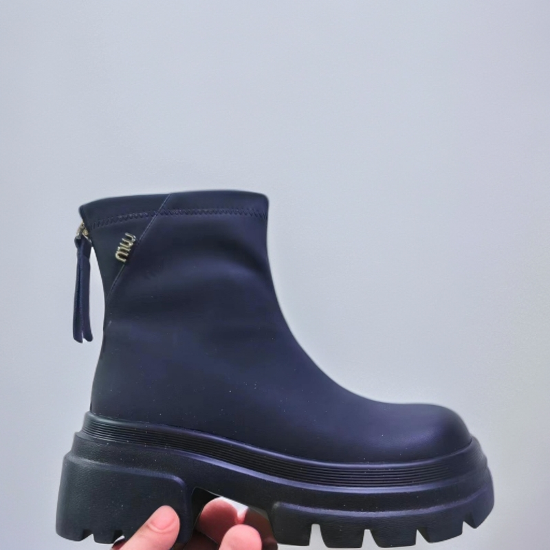 后拉链厚底秋冬女靴GCX507175