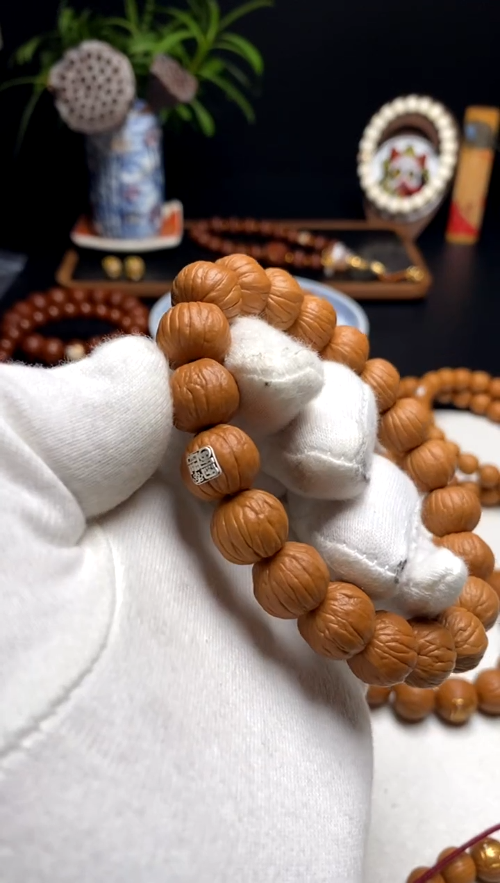 【闪购商品】猴头核桃手串雨墨臻至南瓜