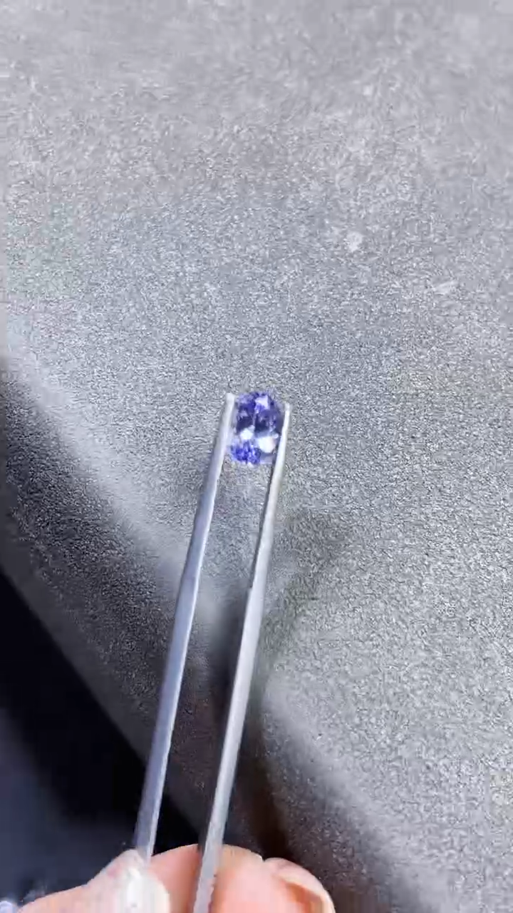裸石未镶嵌坦桑石1.21ct