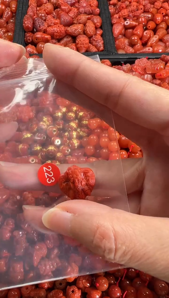 【闪购商品】南红玛瑙颈饰未镶嵌1