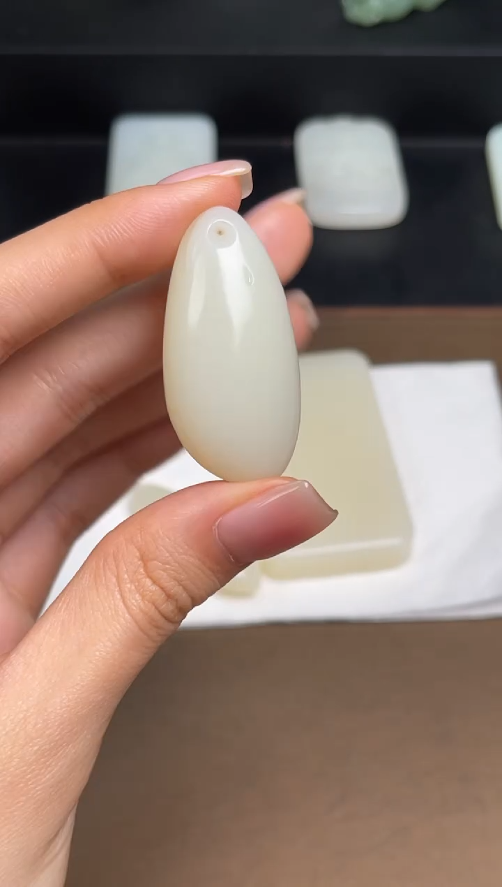 【闪购商品】和田玉颈饰未镶嵌75