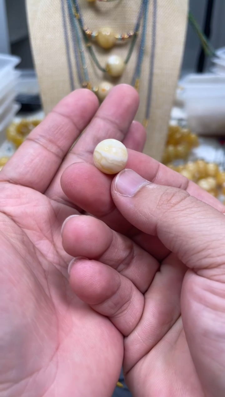 【闪购商品】琥珀颈饰未镶嵌原矿俄料蜜蜡圆珠13mm