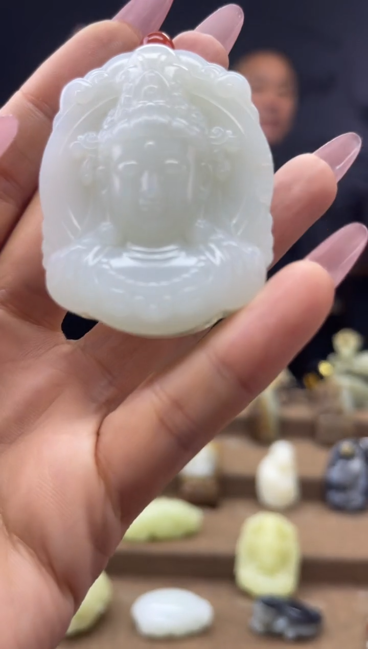 颈饰未镶嵌和田玉1