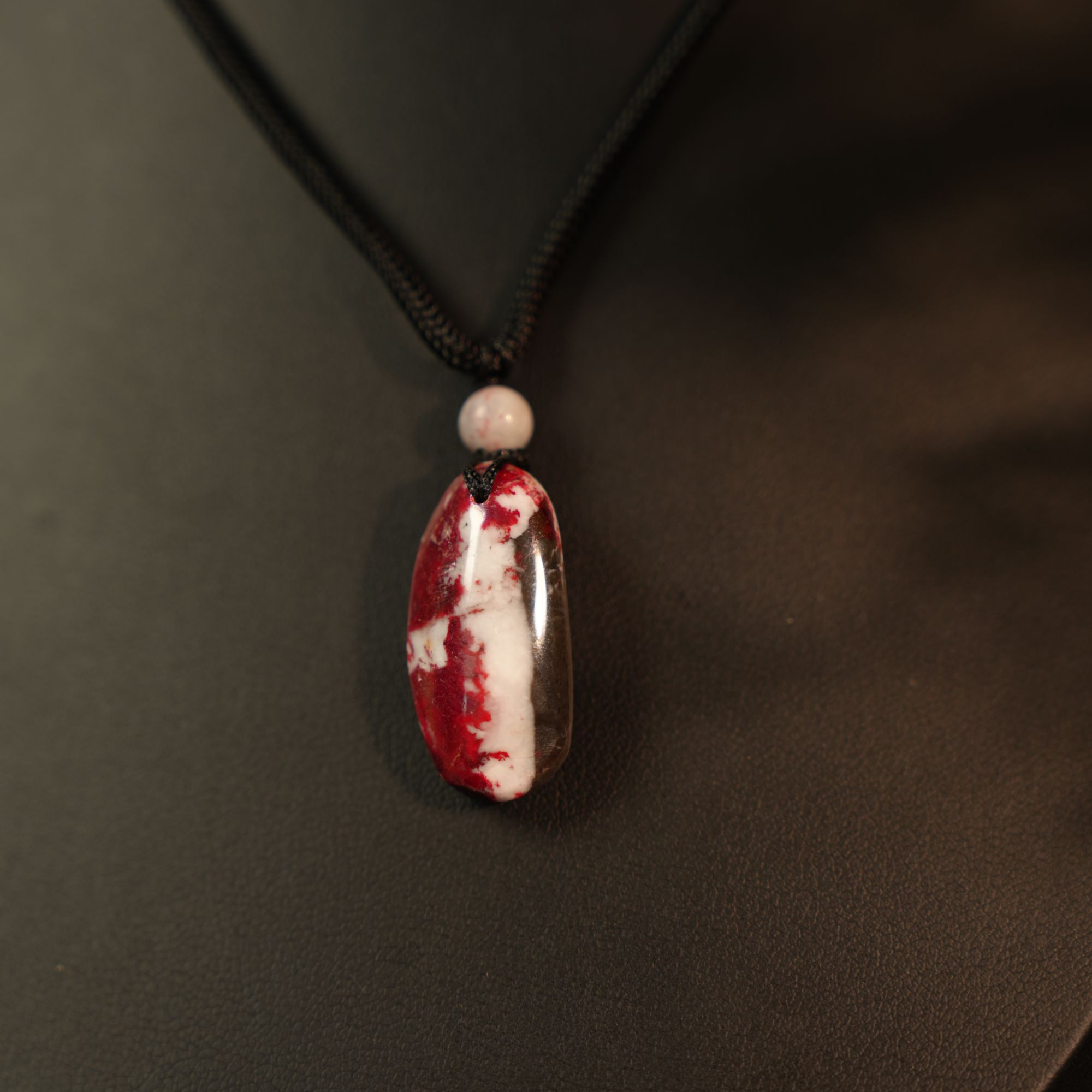 天然辰砂天然朱砂原石吊坠818原矿石随形吊坠挂件本命年男女吊坠