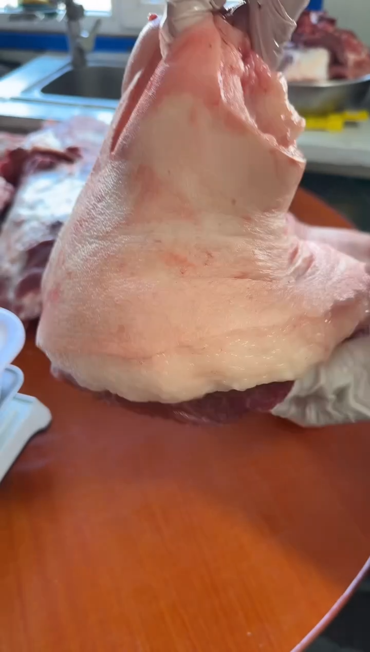 中国大陆180食用农产品狮***️猪肘子3.99狮子座