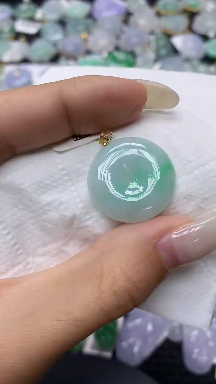 颈饰18K金镶嵌翡翠11111111111