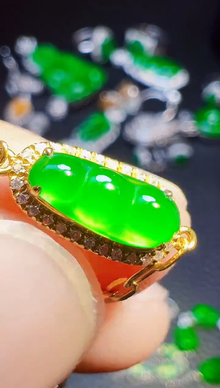 18K金镶嵌手链翡翠星*星翡翠