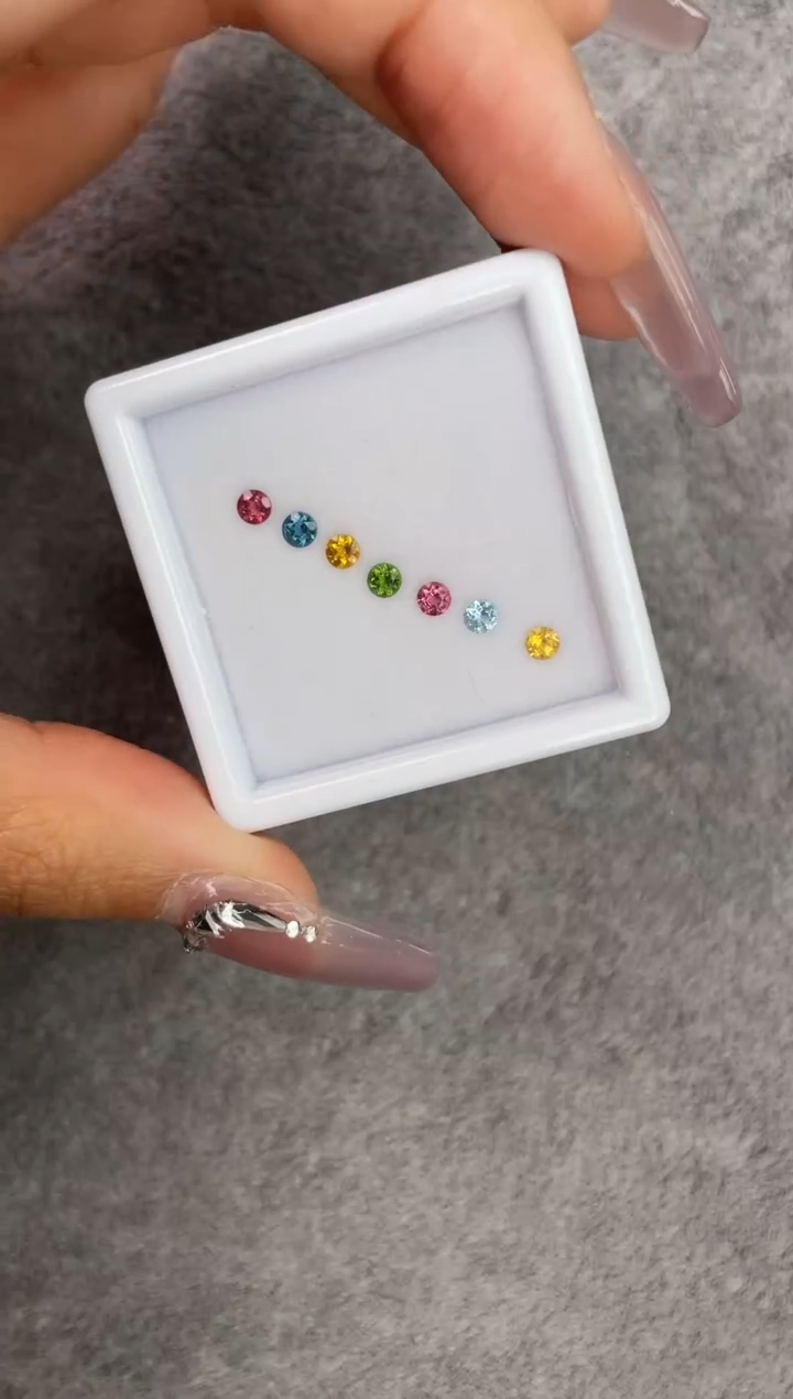 【闪购商品】碧玺裸石未镶嵌一组