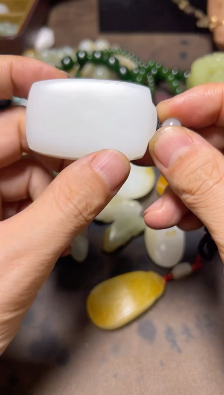 【闪购商品】和田玉颈饰未镶嵌挂件