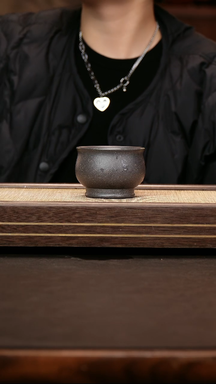 茶壶紫砂施天青泥 将军杯 微瑕