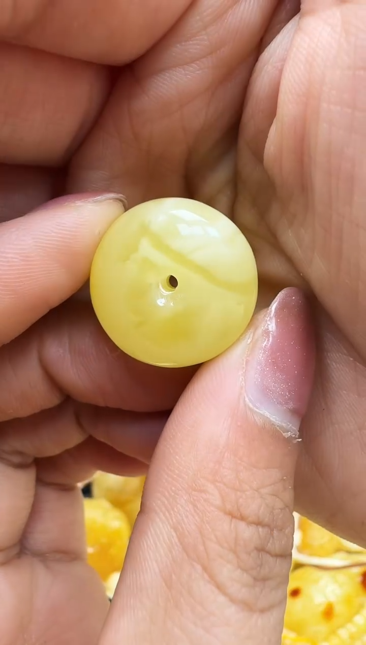 【闪购商品】琥珀裸石未镶嵌挂坠