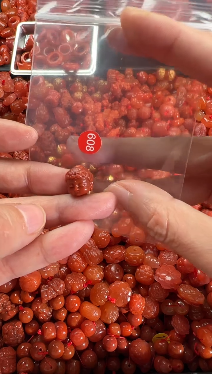 【闪购商品】南红玛瑙颈饰未镶嵌1