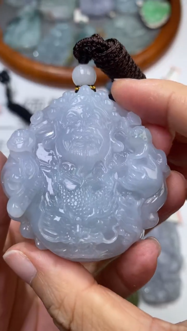 未镶嵌挂件翡翠304223      多人