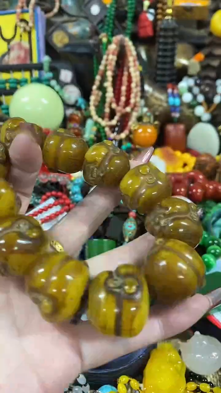 【闪购商品】蜜蜡裸石未镶嵌主播推荐主播推荐