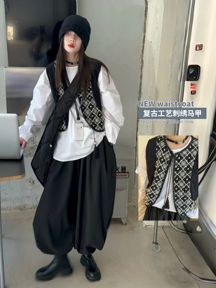 女童秋季套装2025新款宽松打底衫刺绣马甲阔腿裤三件套中大童