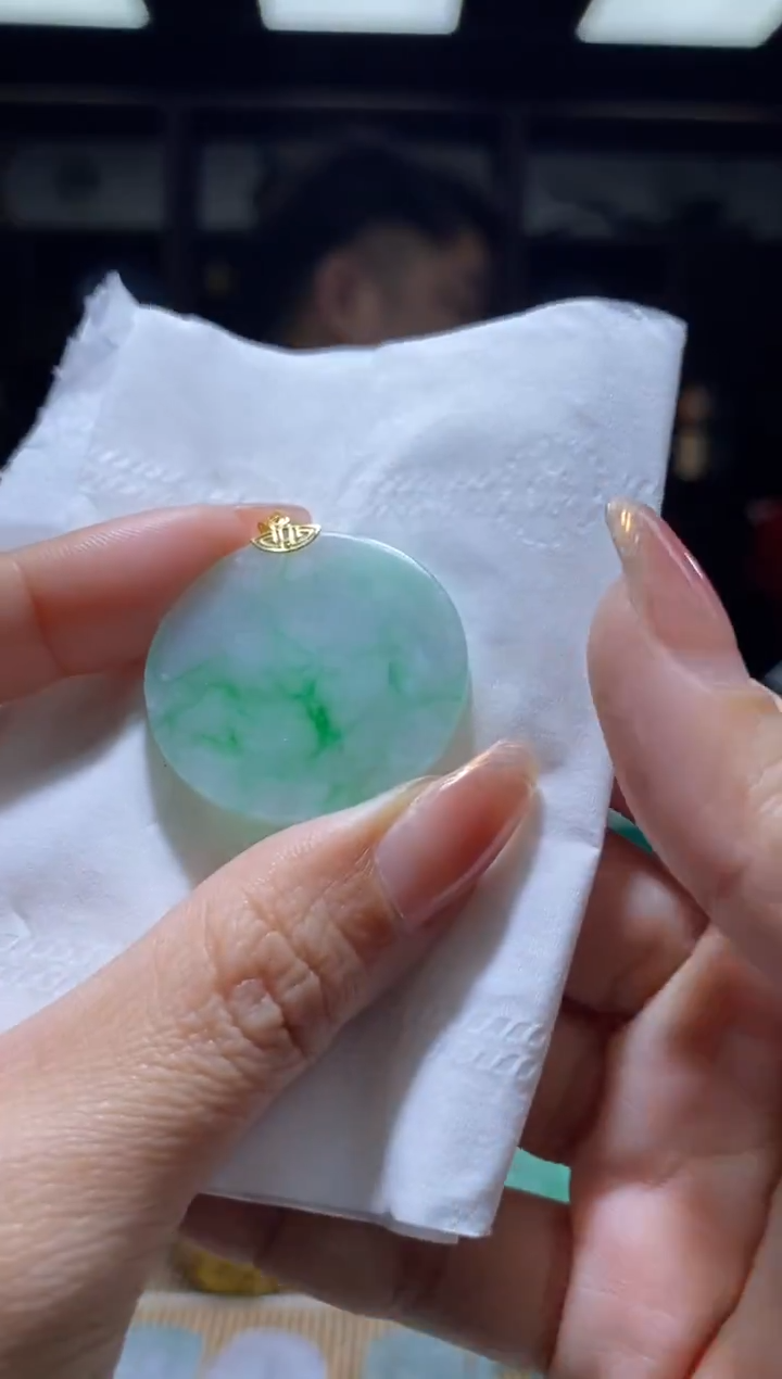 颈饰18K金镶嵌翡翠翡翠1228027