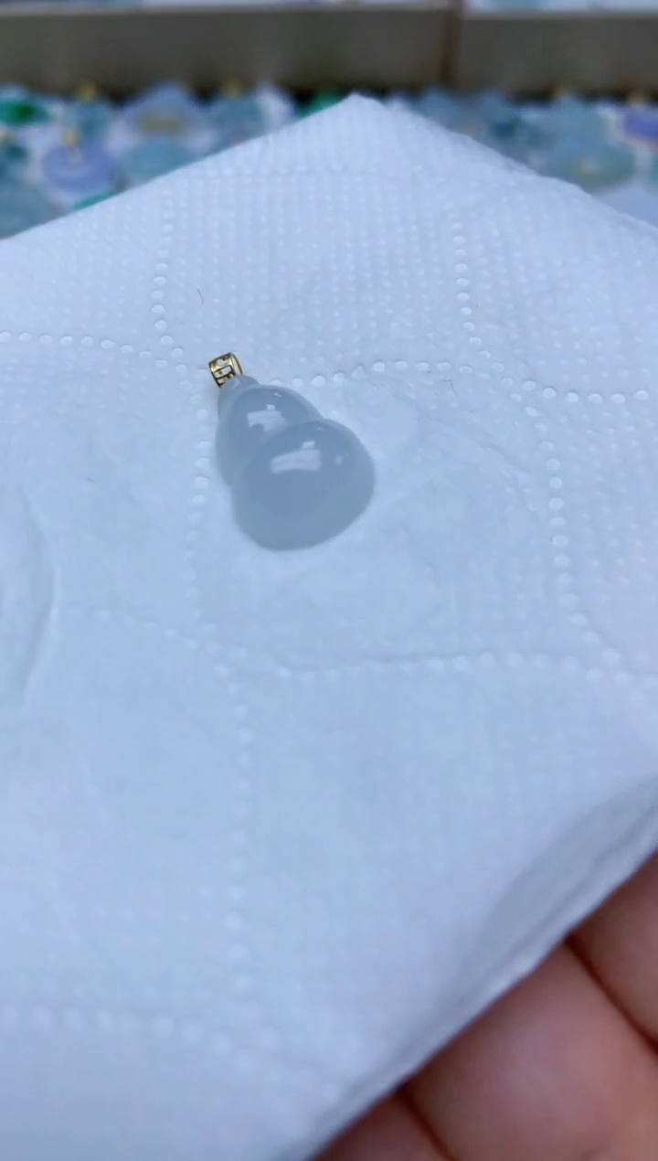 翡翠18K金镶嵌颈饰天然翡翠A货