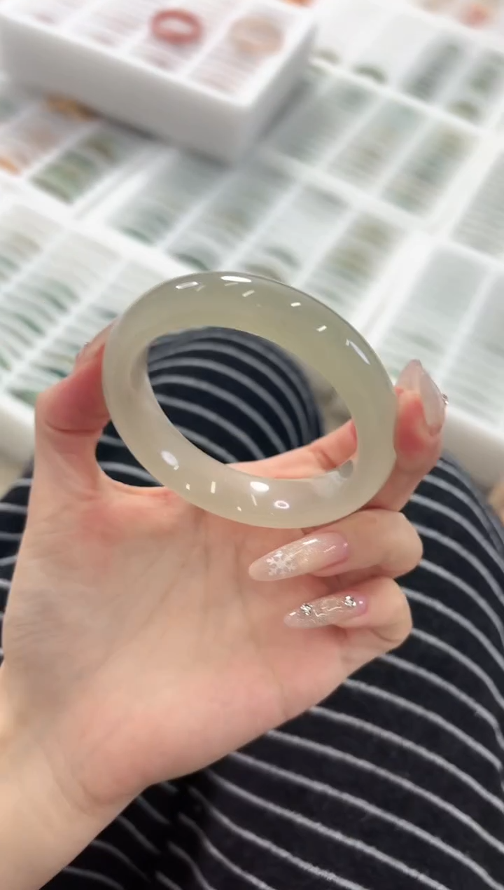 未镶嵌手镯石英质玉221-54D