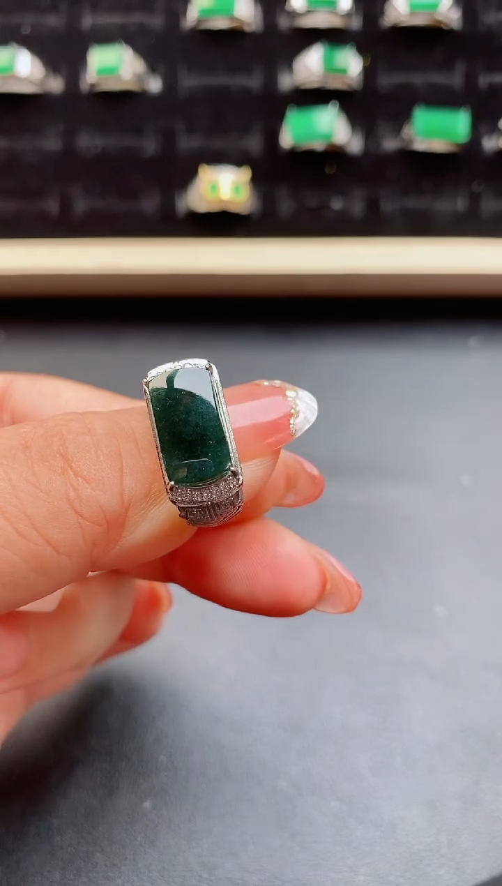 【闪购商品】翡翠戒指银S925镶嵌12121