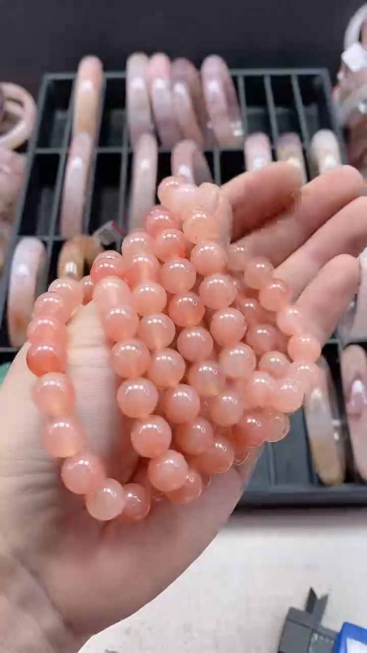 【闪购商品】石英质玉手镯未镶嵌拍一发一多样性发货