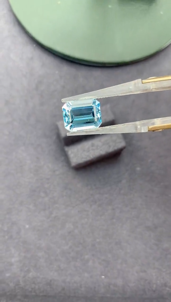【闪购商品】海蓝宝石裸石未镶嵌5.8ct海蓝宝